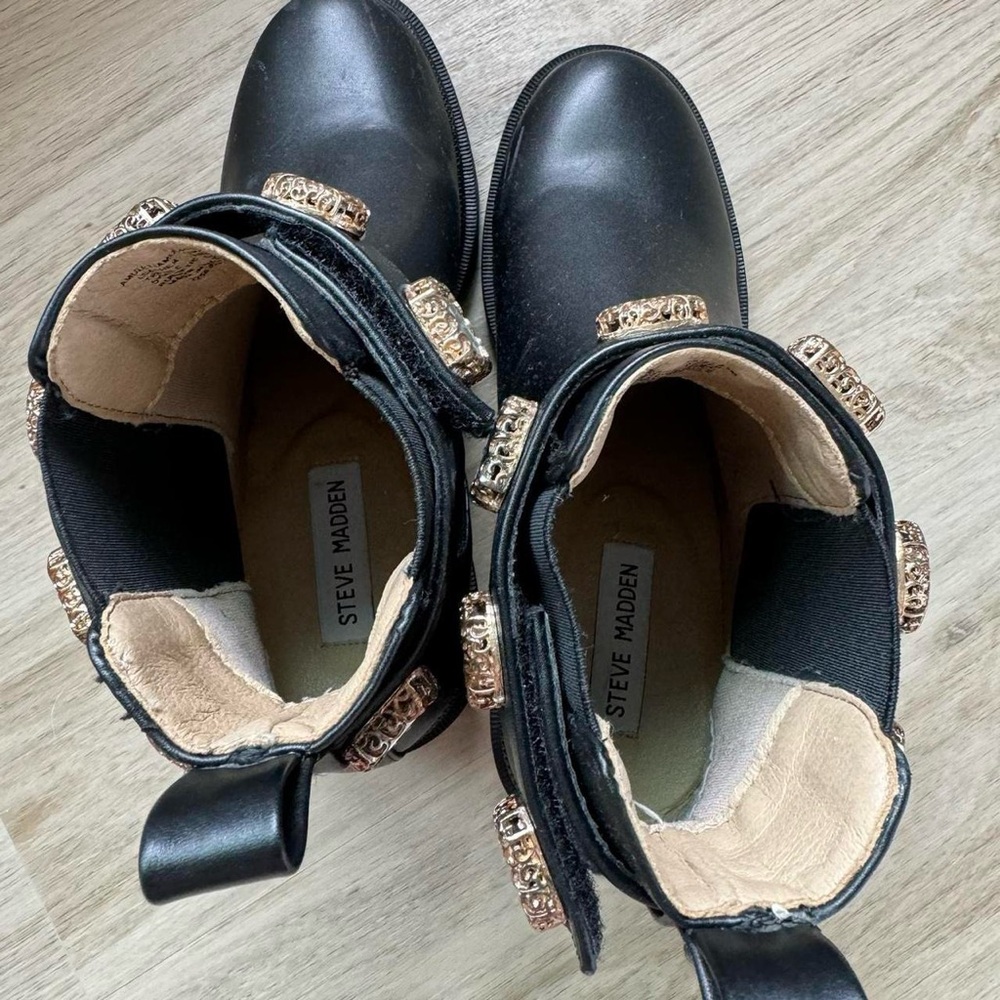 Steve Madden Black booties - Picture 7 of 7